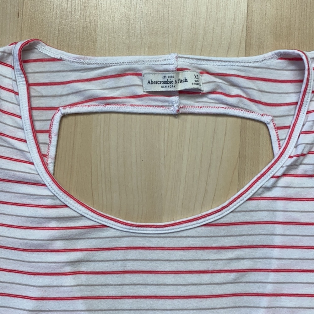 A&F Top - Picture 3 of 5